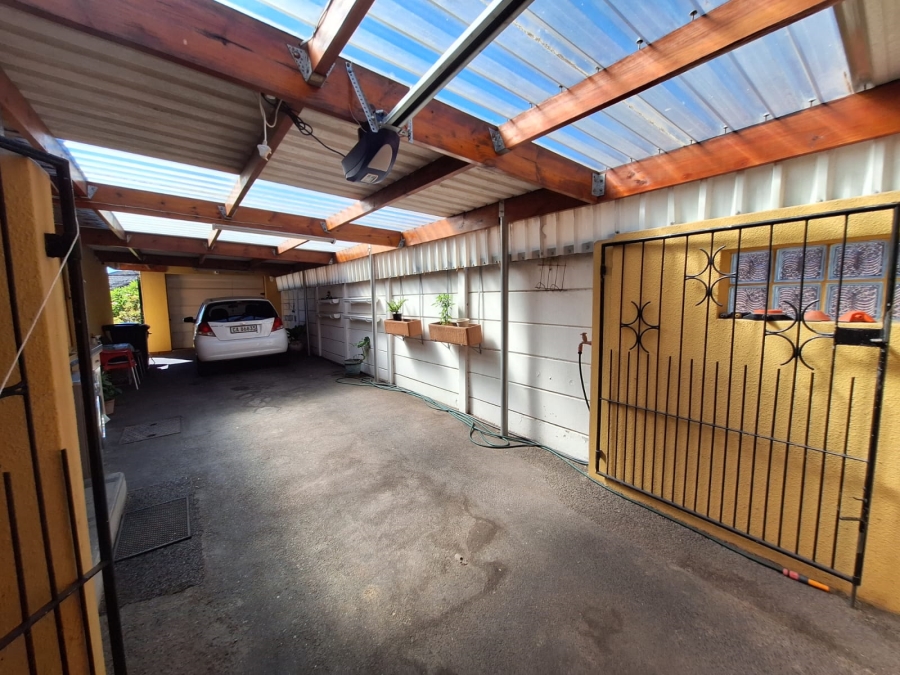 To Let 3 Bedroom Property for Rent in Fairways Western Cape